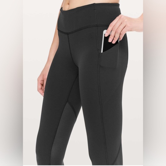 Lululemon Pace Rival Crop Full-On Luxtreme 22” Black , size 6 - Picture 8 of 11
